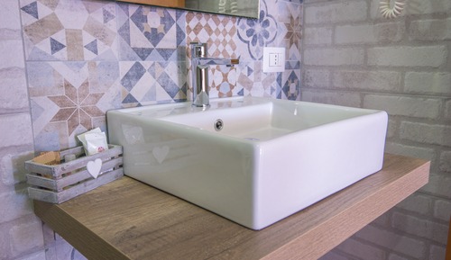 Classic Triple Room, Ensuite, Courtyard View
