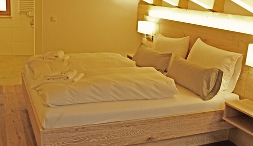 Premium Suite