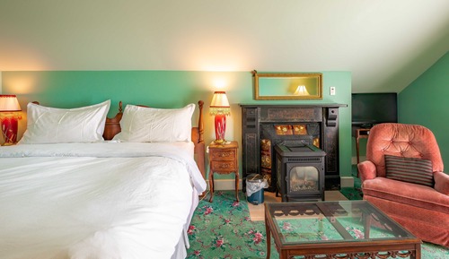 Comfort Single Room, 1 King Bed, Non Smoking, Bathtub