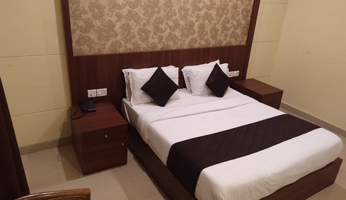 Deluxe Double Room, 1 Queen Bed, City View