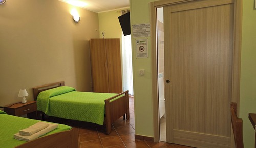 Family Room (5 people)