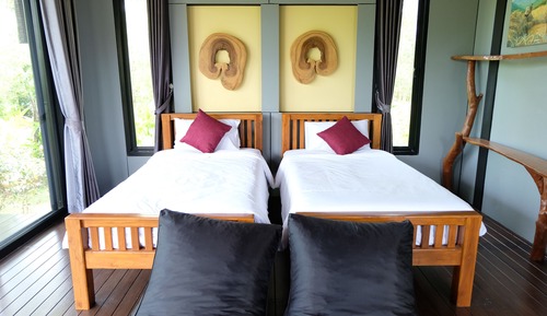 Standard Twin Room