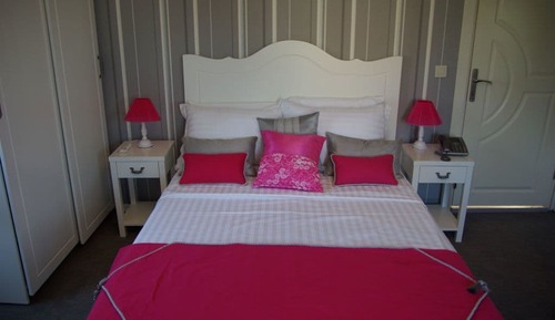 Deluxe Room, Garden View