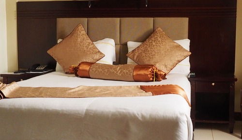 Deluxe Double Room, Smoking