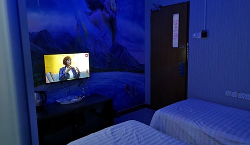 Twin Room, 2 Twin Beds, Private Bathroom