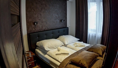 Apartment (A 304)