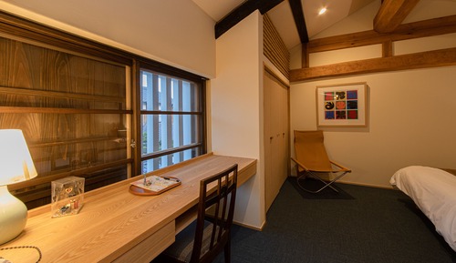 Private Vacation Home, HISA