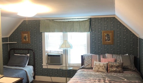 Main Building Gwendolyn Room