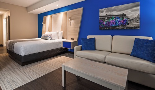 Standard Room, 1 King Bed, Non Smoking, Refrigerator & Microwave (with Sofabed)