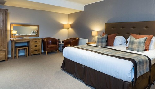 Double Room (16)