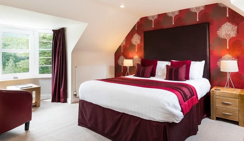Double Room (9)
