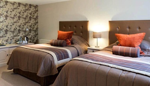 Twin Room (15)