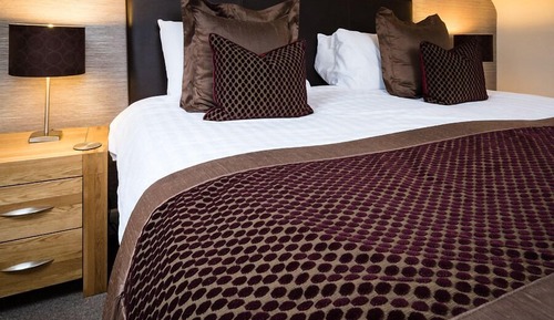 Double Room (8)