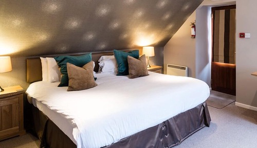 Double Room (14)
