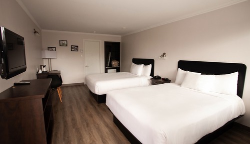 Two Queen Beds