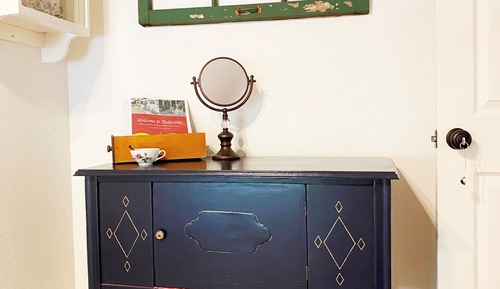 Suite Sarah (Shared Bathroom)