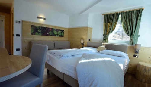 Standard Double or Twin Room, Balcony, Valley View