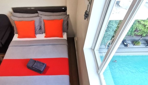 Butler's BnB (B) @ Trees Residences