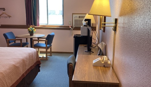 Luxury Single Room, 1 King Bed, Non Smoking, Golf View