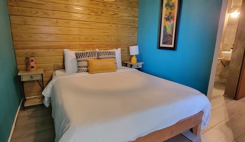 Private Queen Size with Bathroom