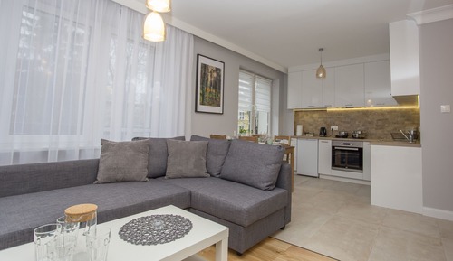 Comfort Apartment, 1 Queen Bed with Sofa bed, Kitchen, Courtyard View