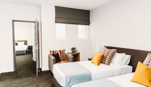 Family Suite, Ensuite Bathroom