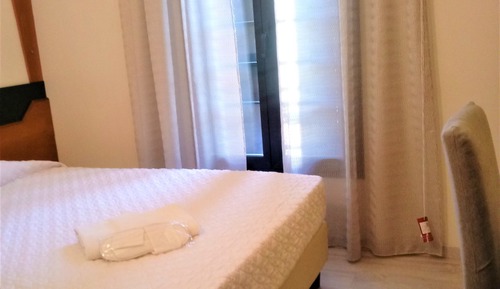 Deluxe Single Room