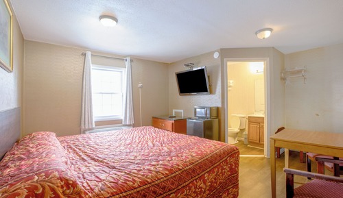 Room, 1 King Bed, Smoking