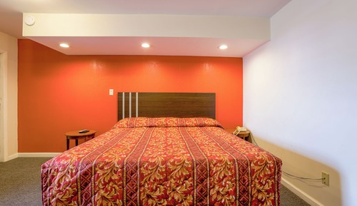 Suite, 1 King Bed, Non Smoking