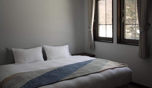 Double Room (202)