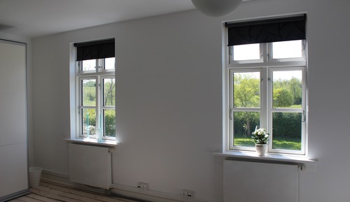 Room, Shared Bathroom