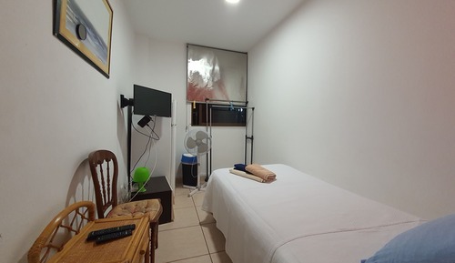 Doramas Private Room 1 wifi free shared toilet (una cama de 90 por 200 individuales)CON VISTA