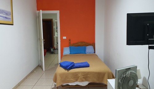 Doramas Private Room 4 wifi free shared toilet (dos camas de 90 individuales)CON VISTA