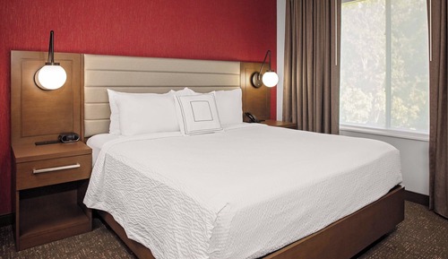 Studio, 1 King Bed (Mobility Accessible, Roll-In Shower)