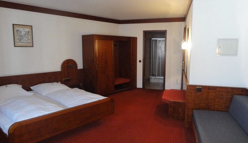 Economy Twin Room