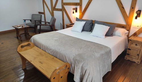 Double Room, 1 King Bed, Balcony