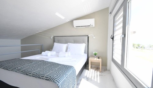 Duplex, Sea View