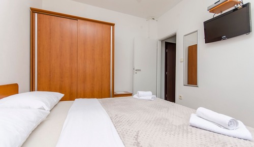 Apartment (A5)