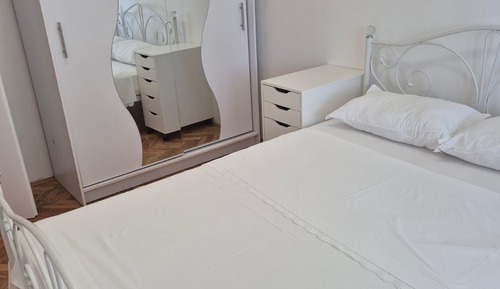 Apartment (A2)