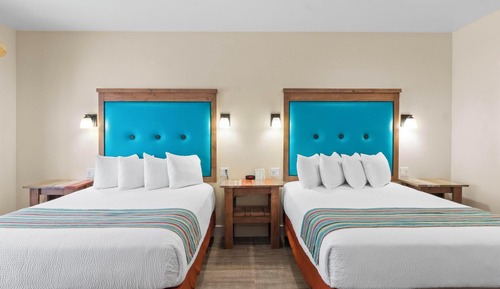 Deluxe Room, 2 Queen Beds