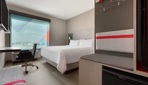 Standard Room, 1 King Bed (Mobility)