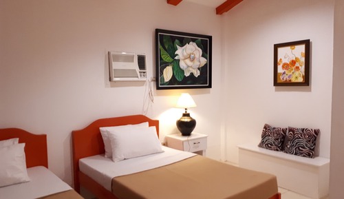 Deluxe Twin Room