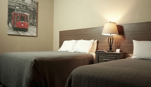 Economy Room (201)
