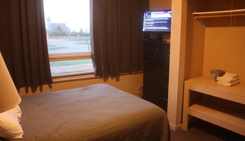 Economy Room (402)