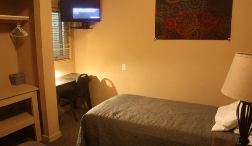 Economy Room (304)
