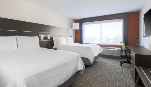Standard Room, 2 Queen Beds, Mobility Accessible (Accessible Tub)