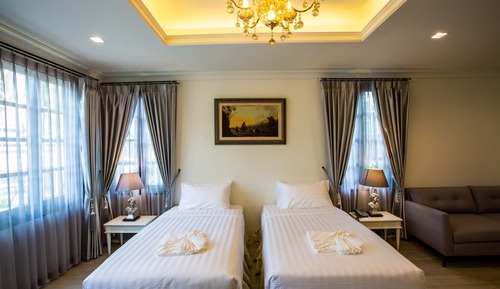 Junior Suite, 2 Twin Beds, Ensuite, Corner
