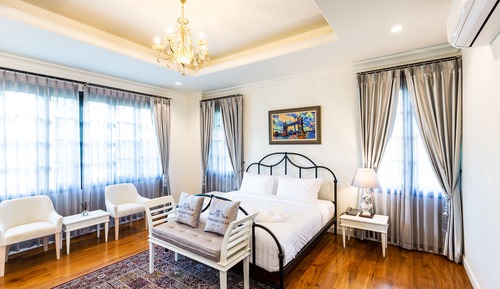 Signature Suite, 1 King Bed, Ensuite