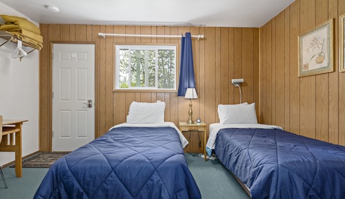Basic Twin Room, Courtyard View