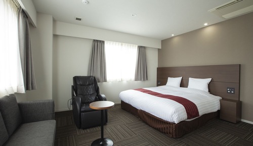 Superior King Room